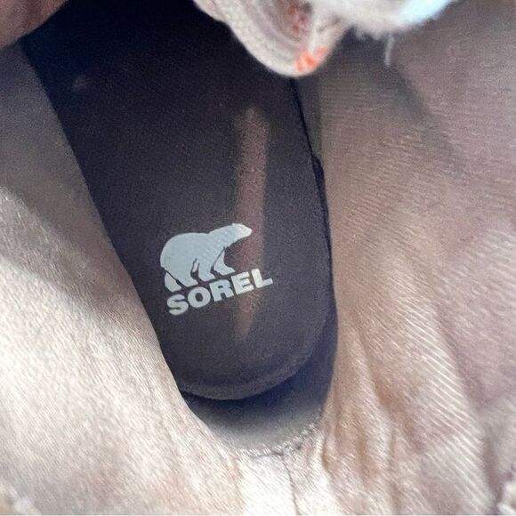 Sorel Evie II Wedge Bootie
Size 10 - Picture 7 of 10